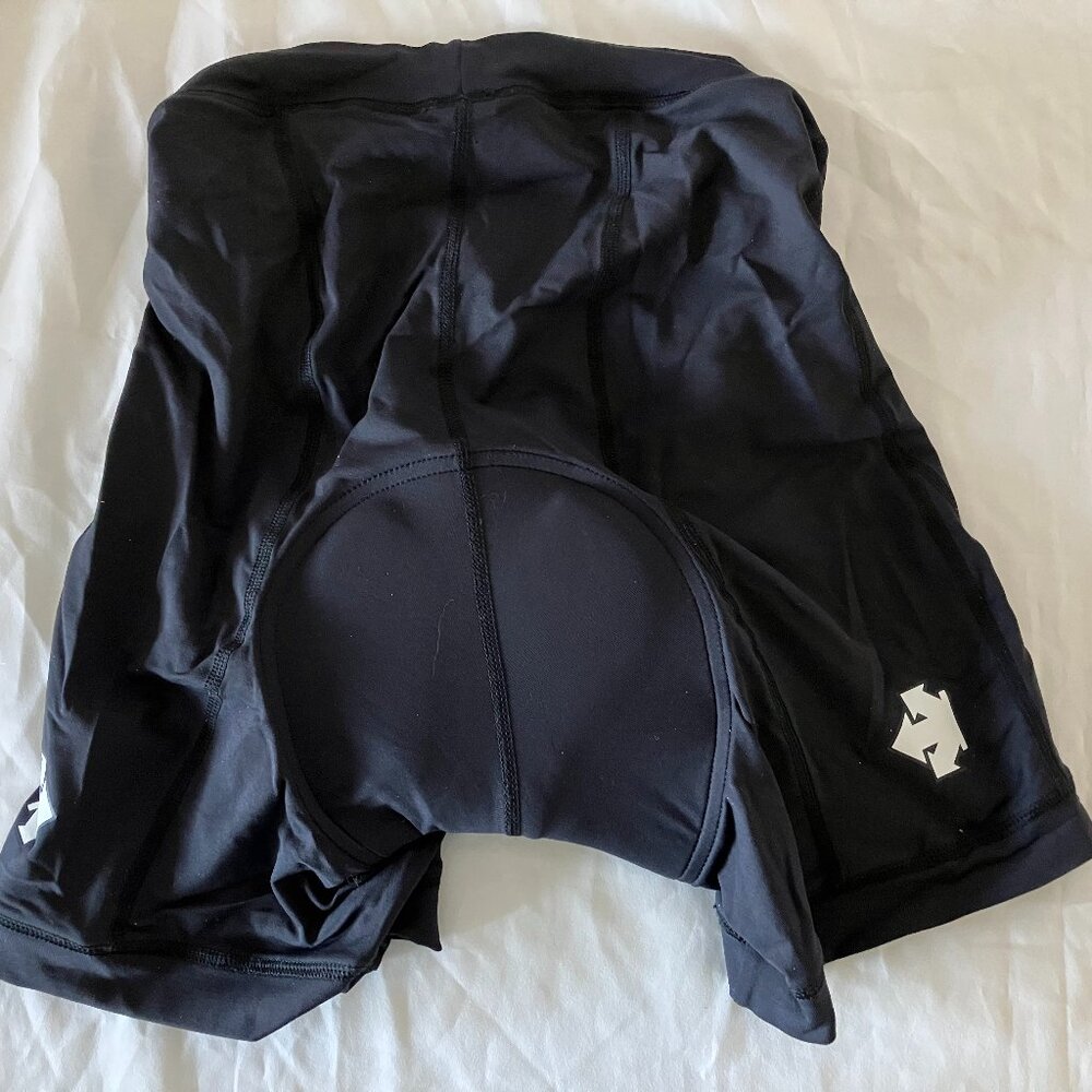Bike shorts with padding